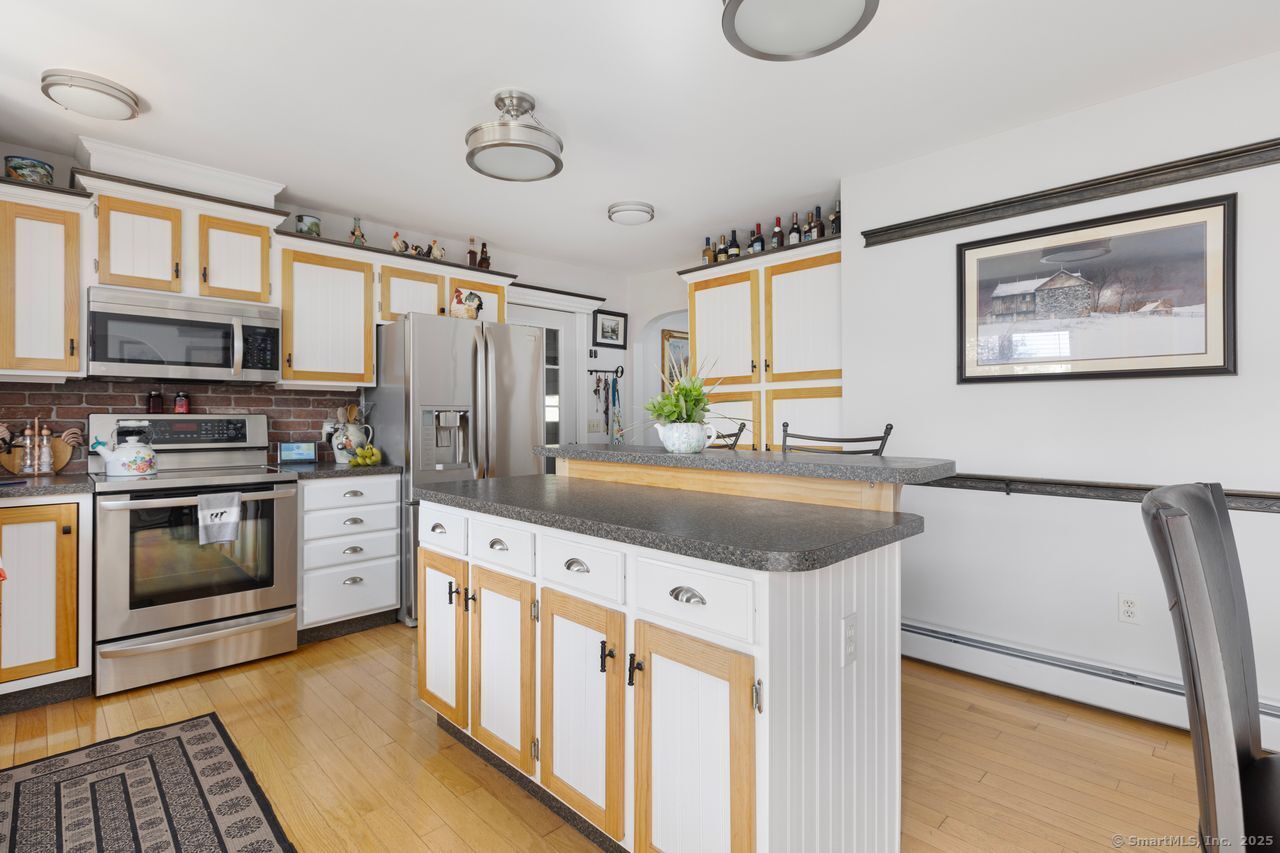Griswold, Connecticut, 06351, United States, 3 Bedrooms Bedrooms, ,3 BathroomsBathrooms,Residential,For Sale,1941626