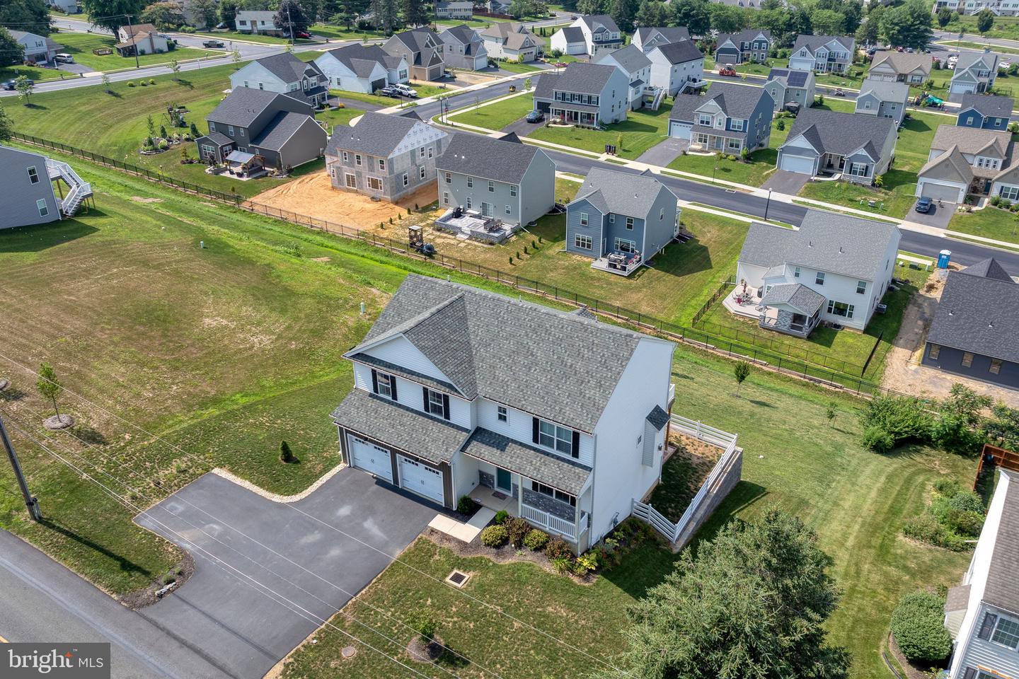 Lititz, Pennsylvania, 17543, United States, 4 Bedrooms Bedrooms, ,3 BathroomsBathrooms,Residential,For Sale,1905987