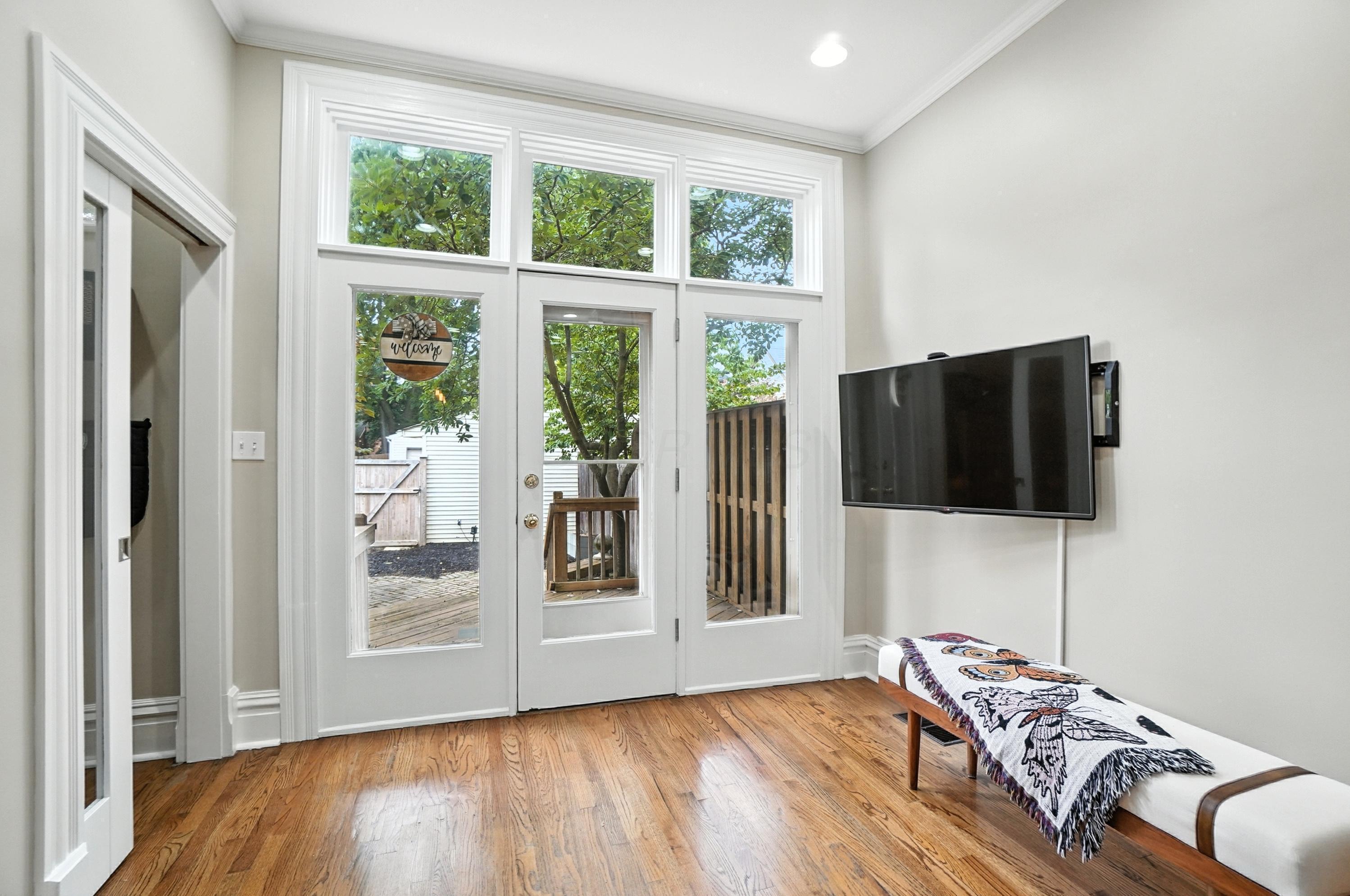 Columbus, Ohio, 43201, United States, 3 Bedrooms Bedrooms, ,4 BathroomsBathrooms,Residential,For Sale,1903753