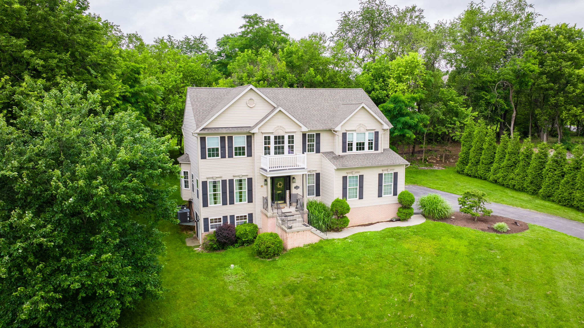 Martinsburg, West Virginia, 25403, United States, 4 Bedrooms Bedrooms, ,Residential,For Sale,1873550