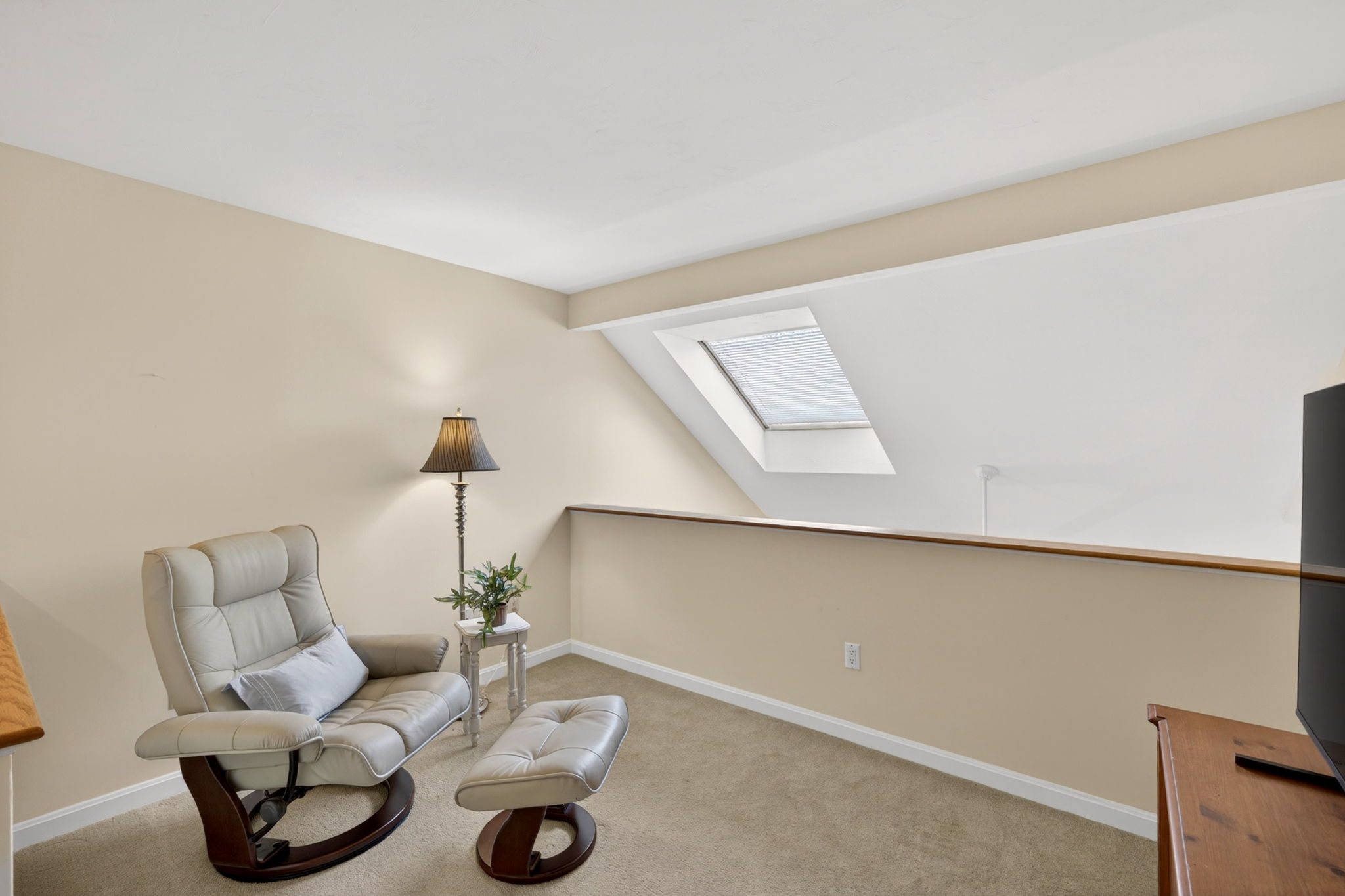  24 W Woods Circle, Yarmouth Port, MA, 02675 - 物件實景