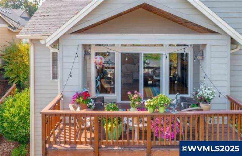 Salem, Oregon, 97306, United States, 4 Bedrooms Bedrooms, ,3 BathroomsBathrooms,Residential,For Sale,1989443