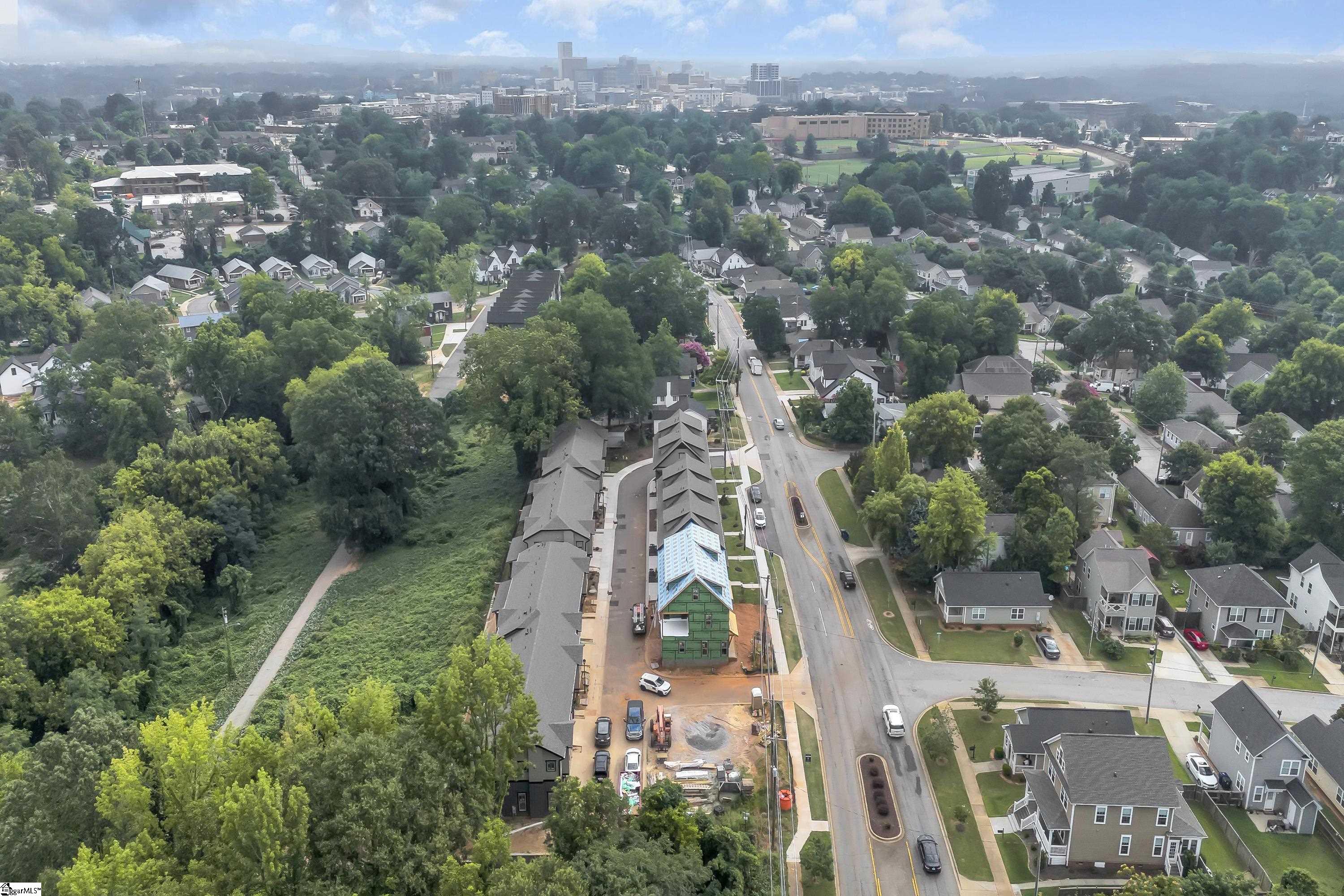 Greenville, South Carolina, 29601, United States, 2 Bedrooms Bedrooms, ,3 BathroomsBathrooms,Residential,For Sale,1876169