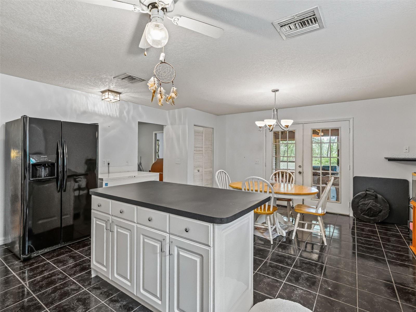 Bushnell, Florida, 33513, United States, 2 Bedrooms Bedrooms, ,2 BathroomsBathrooms,Residential,For Sale,1927706