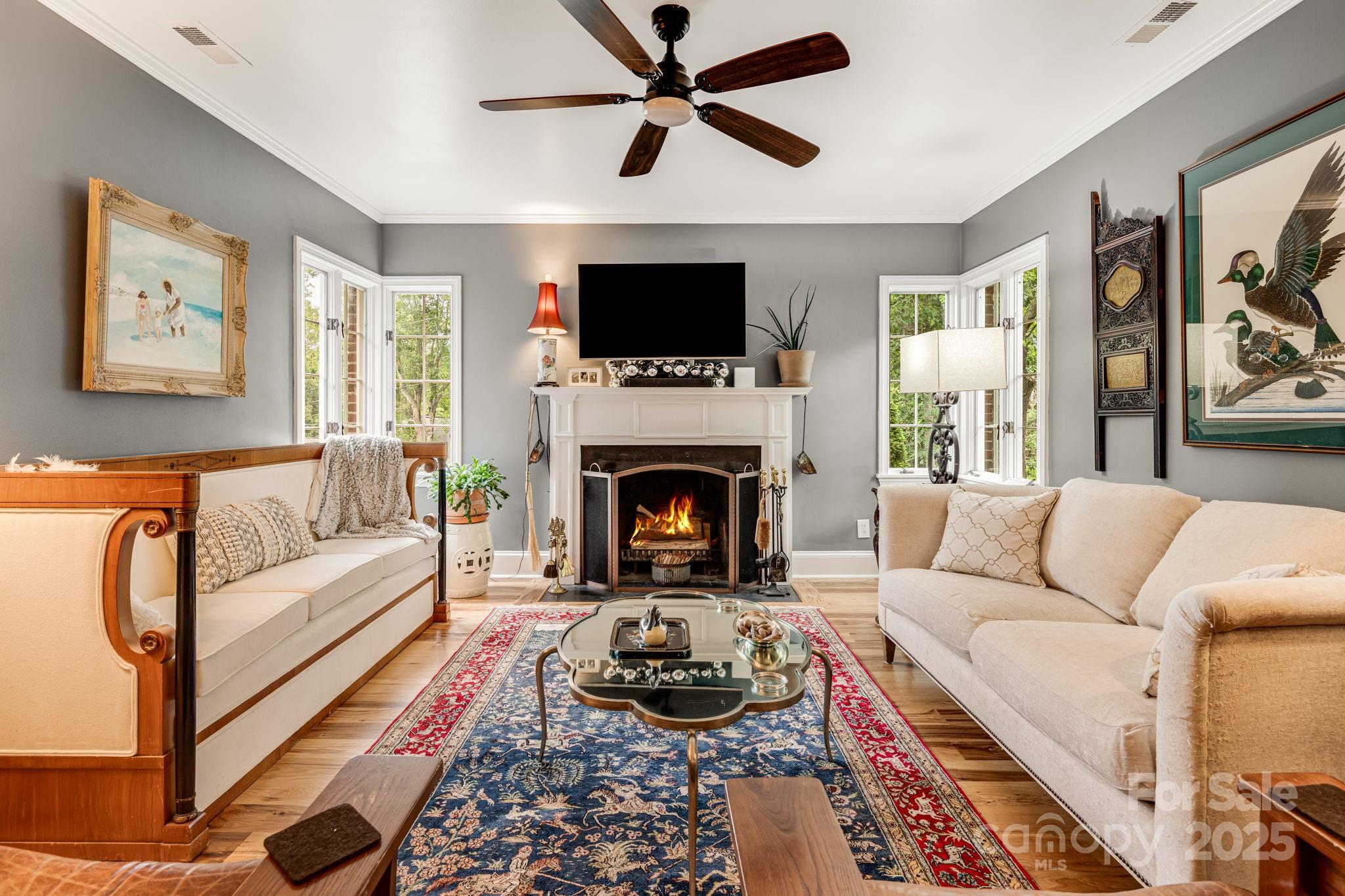 Asheville, North Carolina, 28804, United States, 3 Bedrooms Bedrooms, ,2 BathroomsBathrooms,Residential,For Sale,1916392
