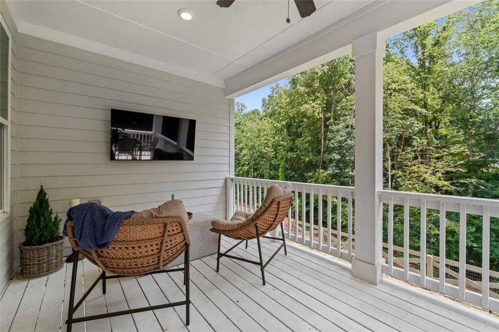 Gainesville, Georgia, 30506, United States, 5 Bedrooms Bedrooms, ,5 BathroomsBathrooms,Residential,For Sale,1846950