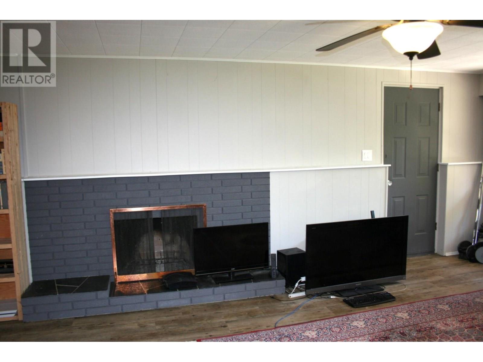 KAMLOOPS, British Columbia, V2C 4P7, CA, 4 Bedrooms Bedrooms, ,3 BathroomsBathrooms,Residential,For Sale,1858047