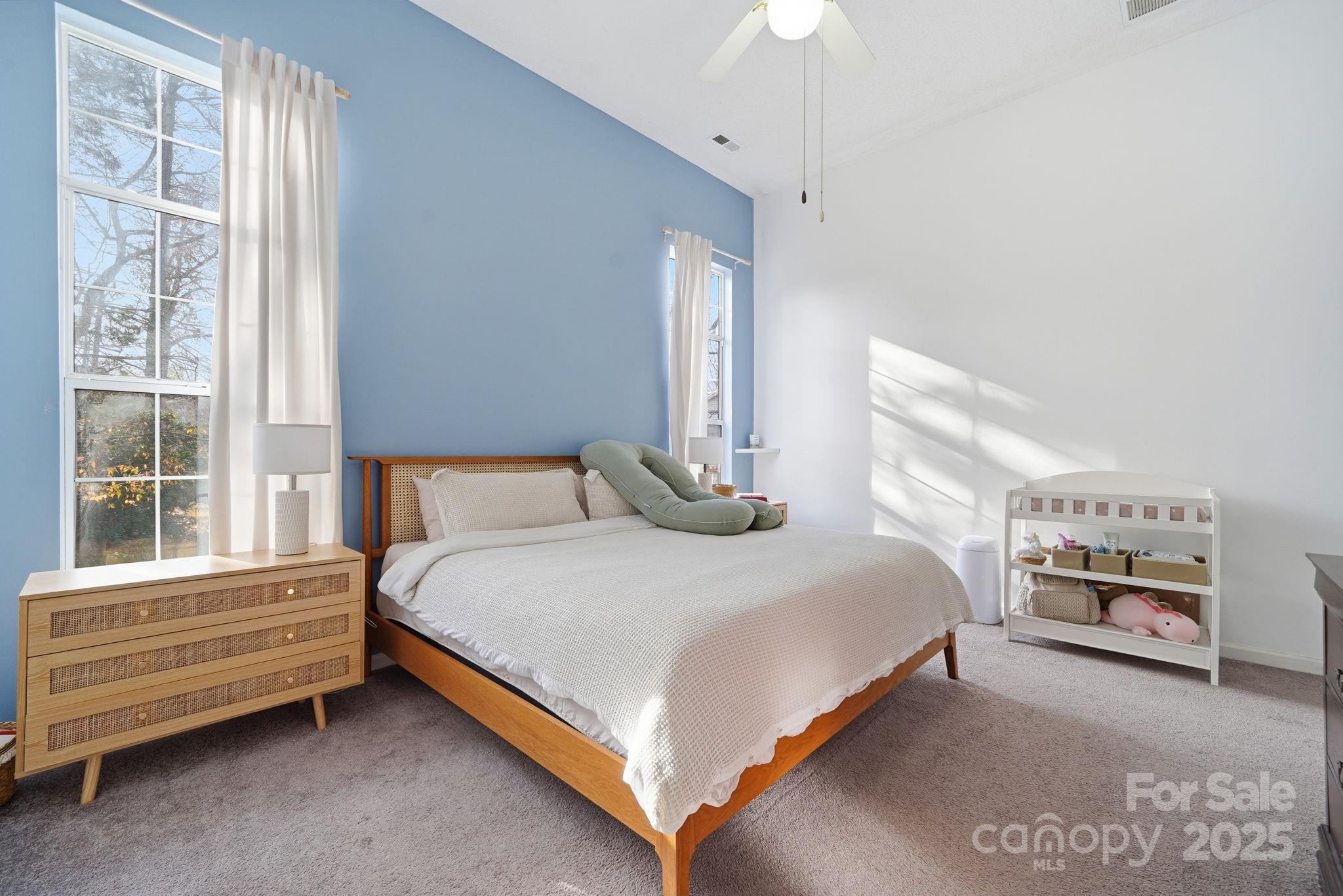 Charlotte, North Carolina, 28210, United States, 4 Bedrooms Bedrooms, ,3 BathroomsBathrooms,Residential,For Sale,2002030