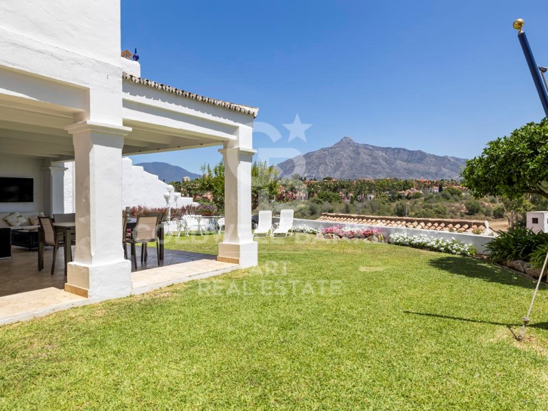 Marbella, Andalusia, ES, 4 Bedrooms Bedrooms, ,4 BathroomsBathrooms,Residential,For Sale,1804969
