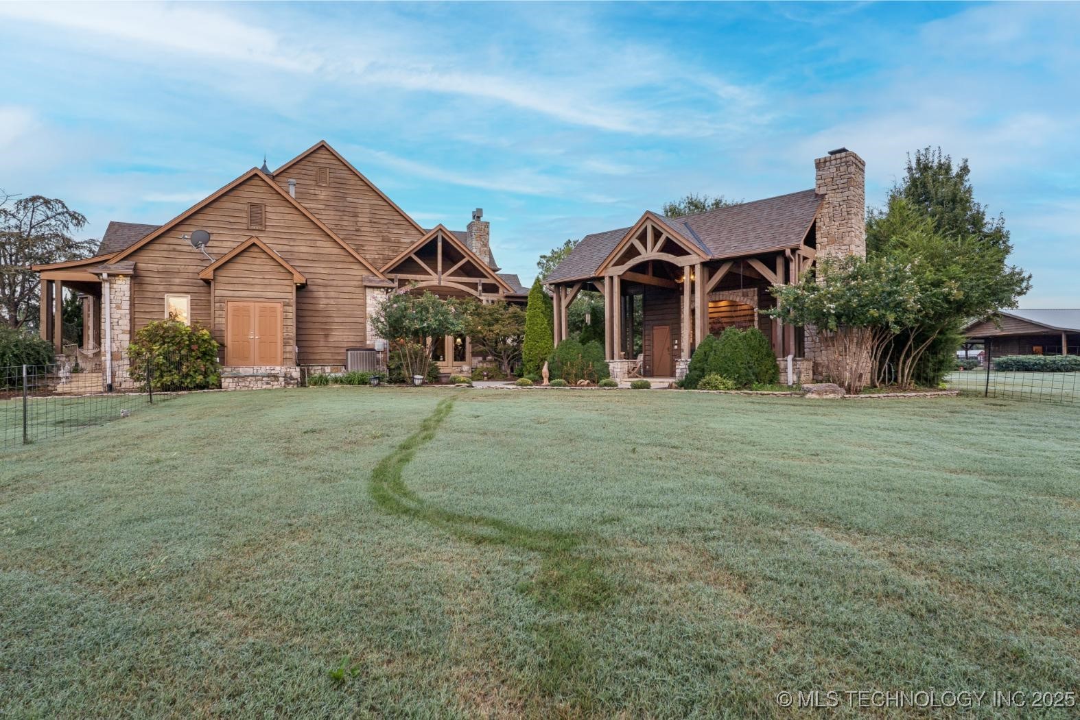 Mounds, Oklahoma, 74047, United States, 4 Bedrooms Bedrooms, ,6 BathroomsBathrooms,Residential,For Sale,1960960