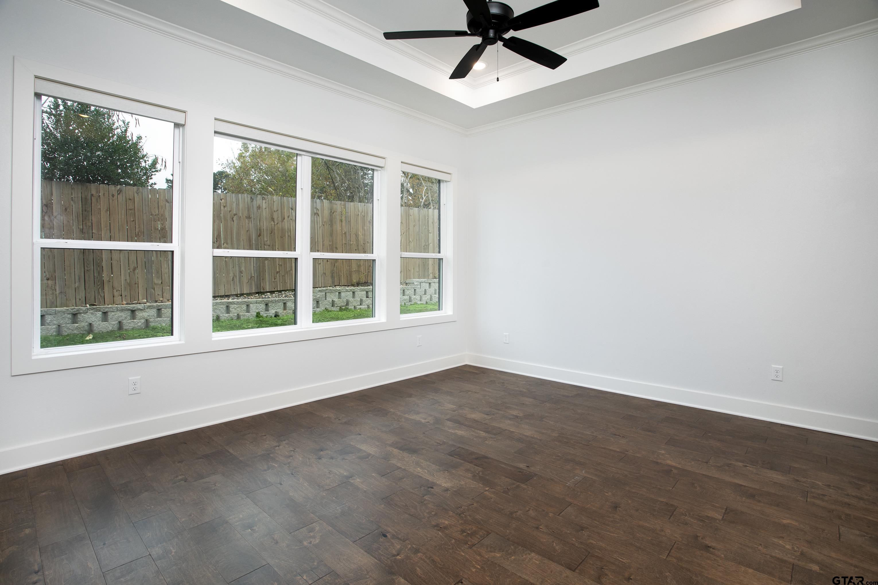 Tyler, Texas, 75703, United States, 5 Bedrooms Bedrooms, ,3 BathroomsBathrooms,Residential,For Sale,1900934