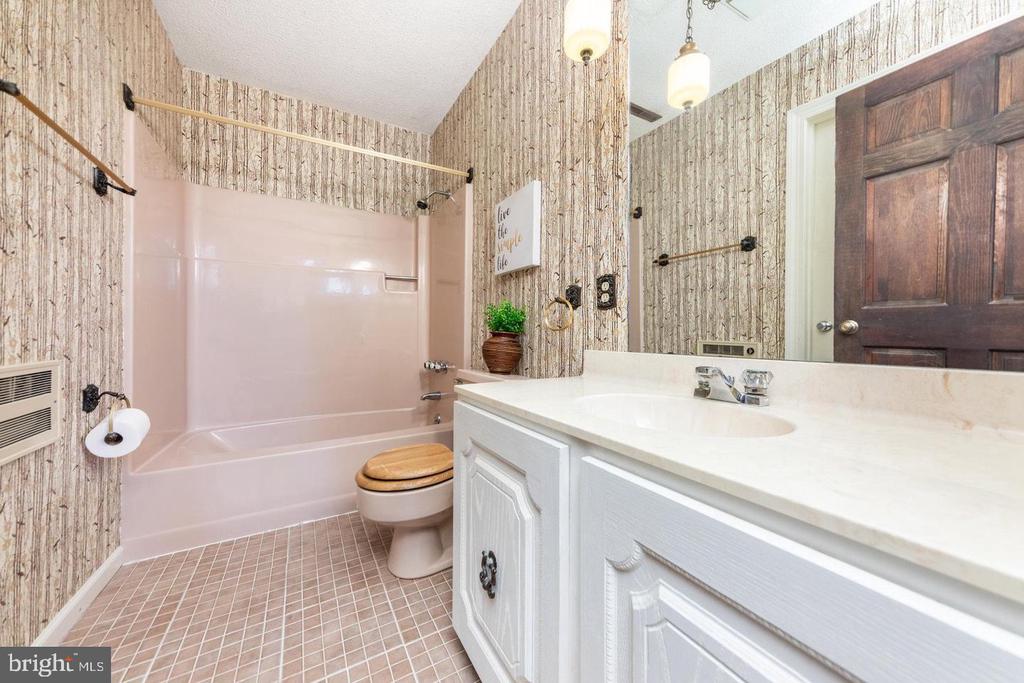 Fredericksburg, Virginia, 22405, United States, 5 Bedrooms Bedrooms, ,3 BathroomsBathrooms,Residential,For Sale,2013092