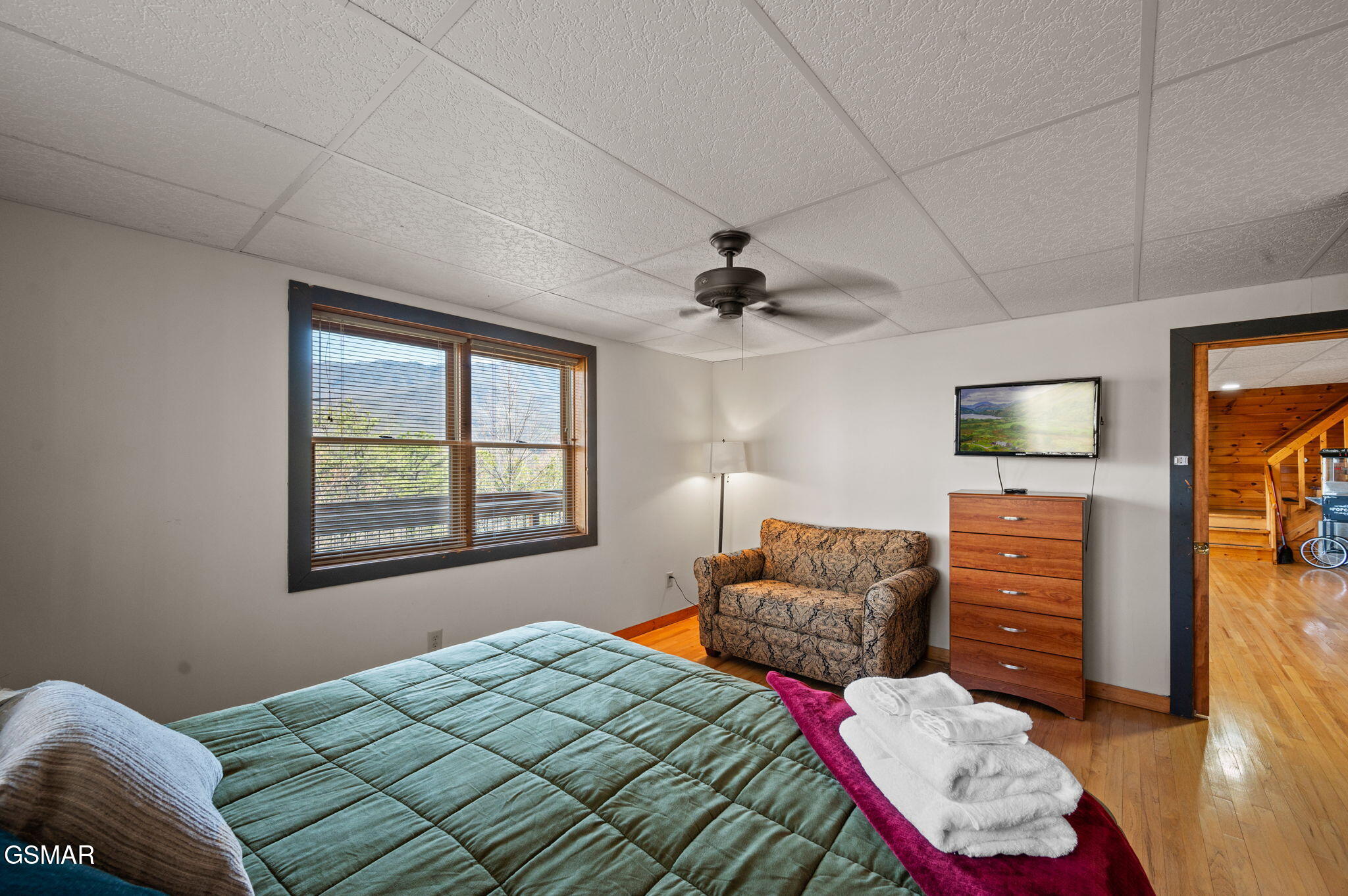 Gatlinburg, Tennessee, 37738, United States, 3 Bedrooms Bedrooms, ,3 BathroomsBathrooms,Residential,For Sale,1977733