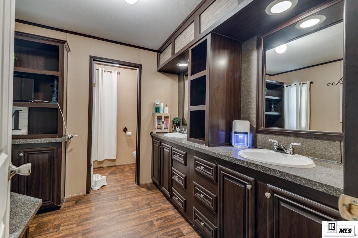 Rayville, Louisiana, 71269, United States, 3 Bedrooms Bedrooms, ,2 BathroomsBathrooms,Residential,For Sale,1847569