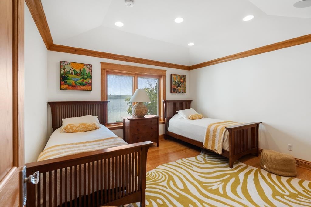 Boyne City, Michigan, 49712, United States, 5 Bedrooms Bedrooms, ,6 BathroomsBathrooms,Residential,For Sale,1890151