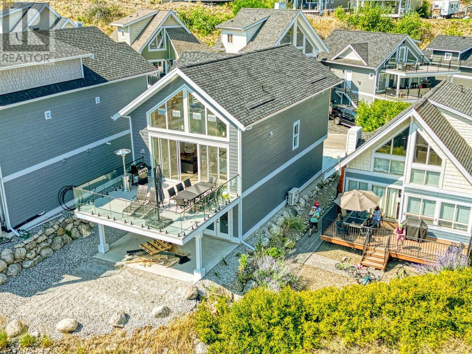 KELOWNA, British Columbia, V1Z 3R8, CA, 3 Bedrooms Bedrooms, ,2 BathroomsBathrooms,Residential,For Sale,1865801