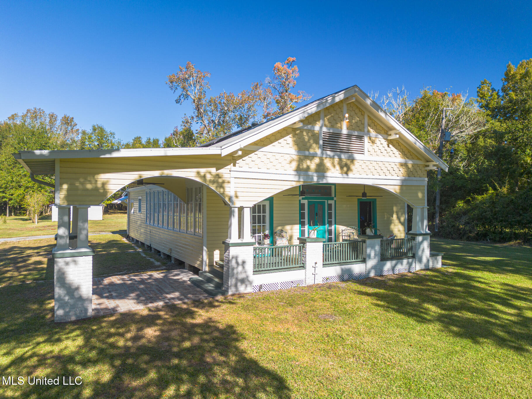 Waveland, Mississippi, 39576, United States, 3 Bedrooms Bedrooms, ,2 BathroomsBathrooms,Residential,For Sale,1991411