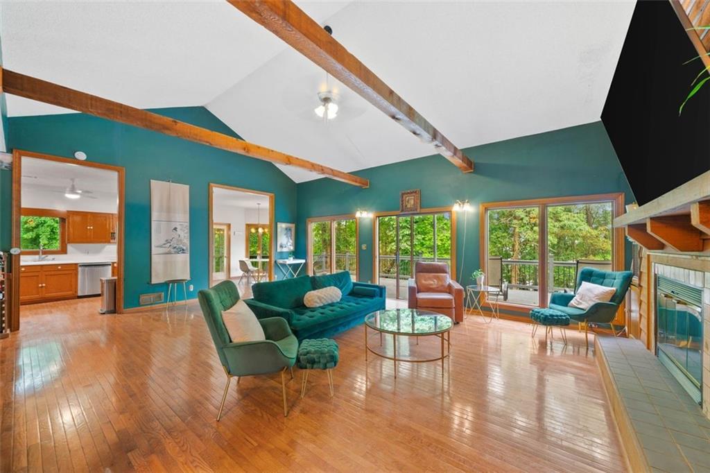 Flowery Branch, Georgia, 30542, United States, 3 Bedrooms Bedrooms, ,3 BathroomsBathrooms,Residential,For Sale,1847614