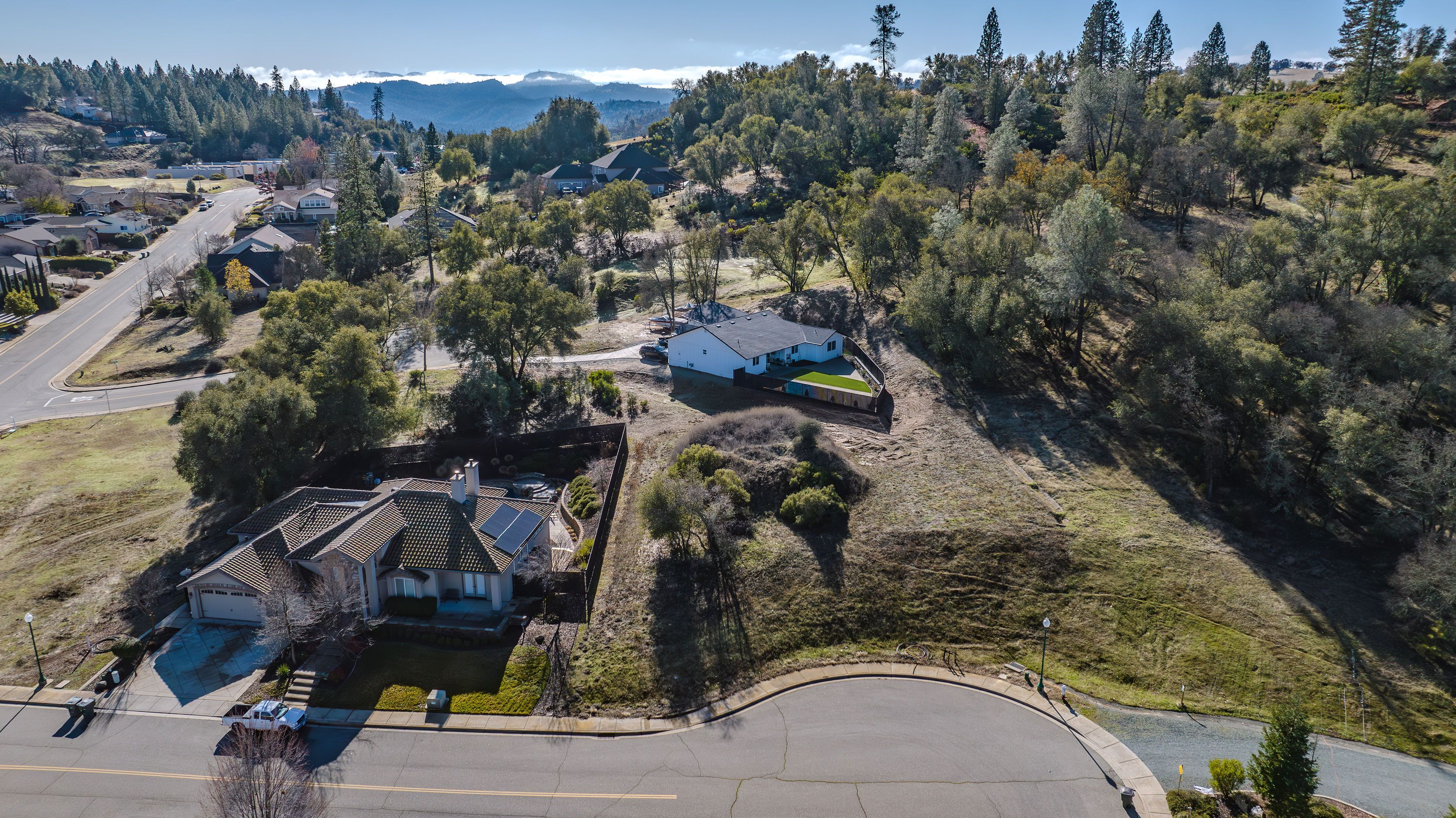  Desirable neighborhood lot ready for development - 物件實景