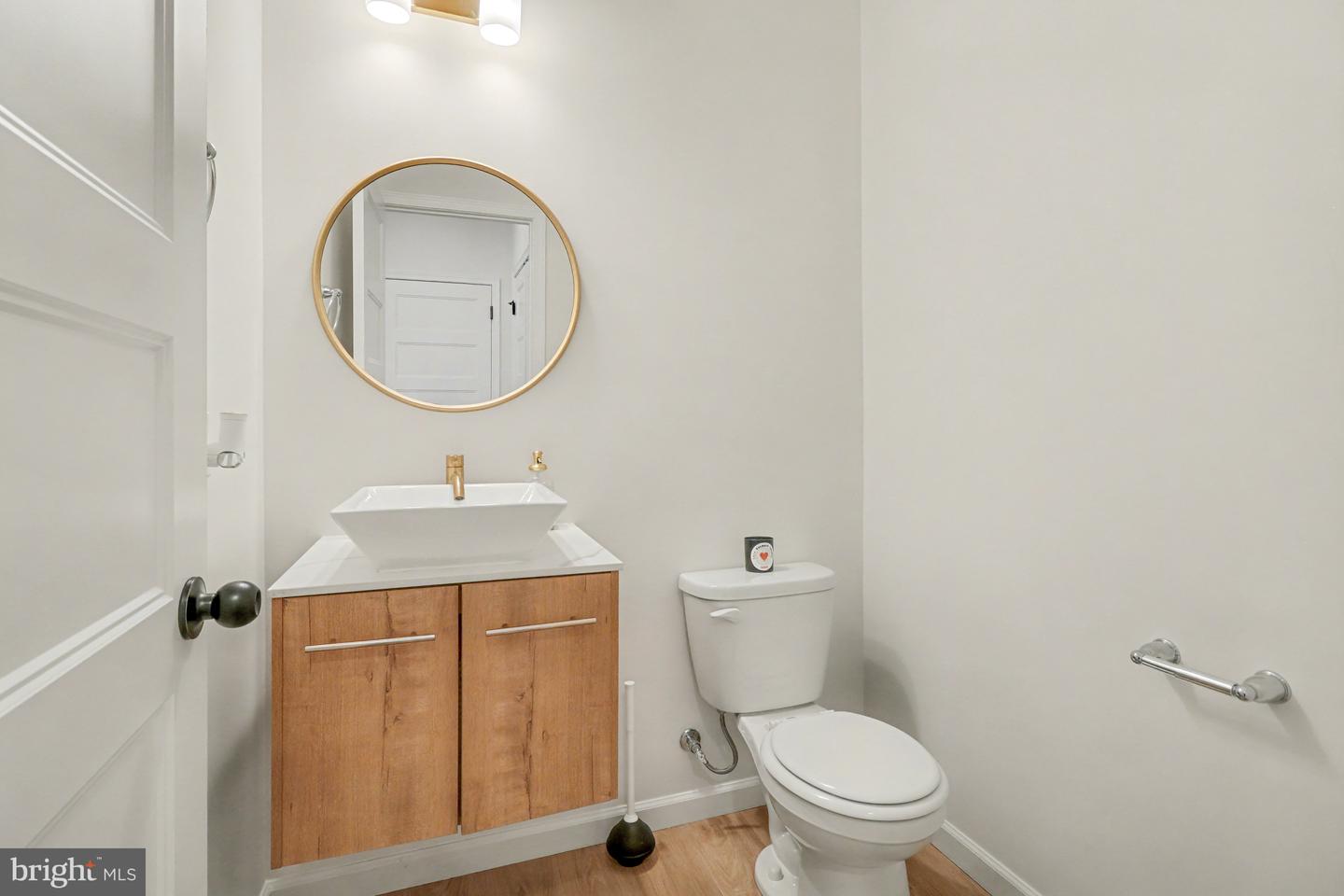 York, Pennsylvania, 17403, United States, 5 Bedrooms Bedrooms, ,6 BathroomsBathrooms,Residential,For Sale,2003251