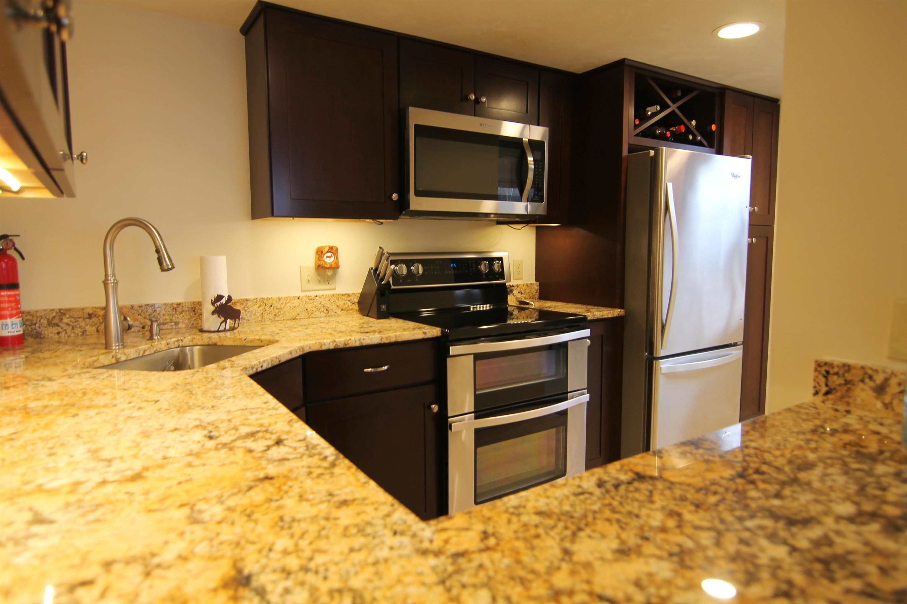 Lincoln, New Hampshire, 03251, United States, 3 Bedrooms Bedrooms, ,2 BathroomsBathrooms,Residential,For Sale,1732060