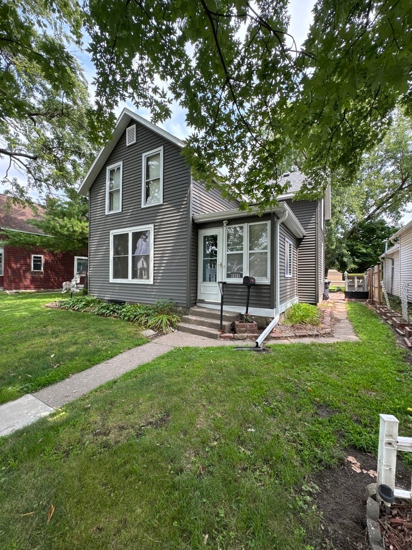 Pershing Blvd, Clinton, IA 52732 #1
