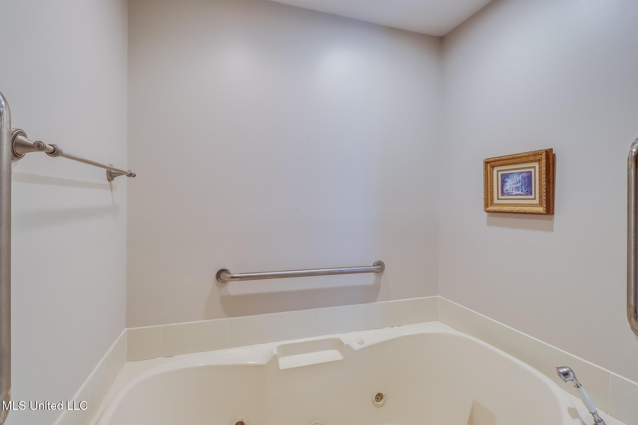 Gulfport, Mississippi, 39507, United States, 4 Bedrooms Bedrooms, ,4 BathroomsBathrooms,Residential,For Sale,1977287