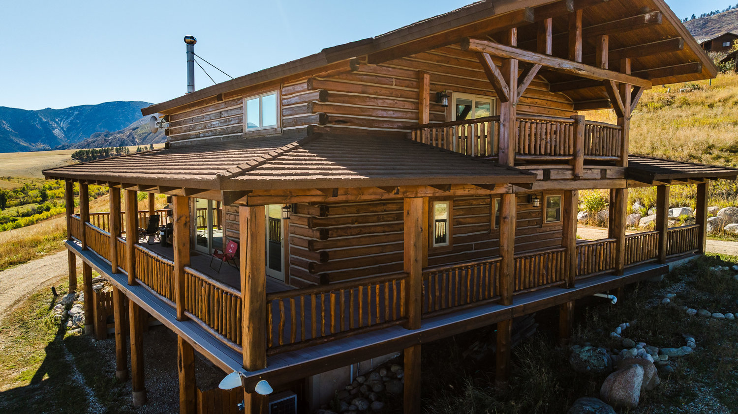 Sheridan, Wyoming, 82801, United States, 2 Bedrooms Bedrooms, ,2 BathroomsBathrooms,Residential,For Sale,1982775