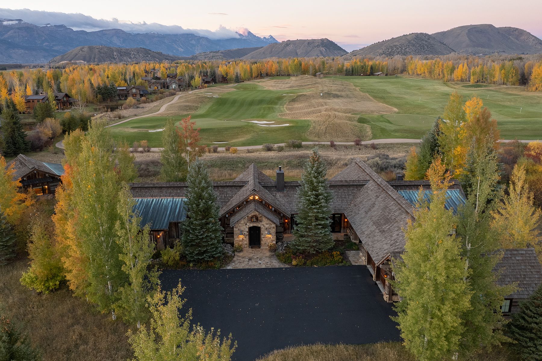  3 Creek Ranch Estate - 物件實景