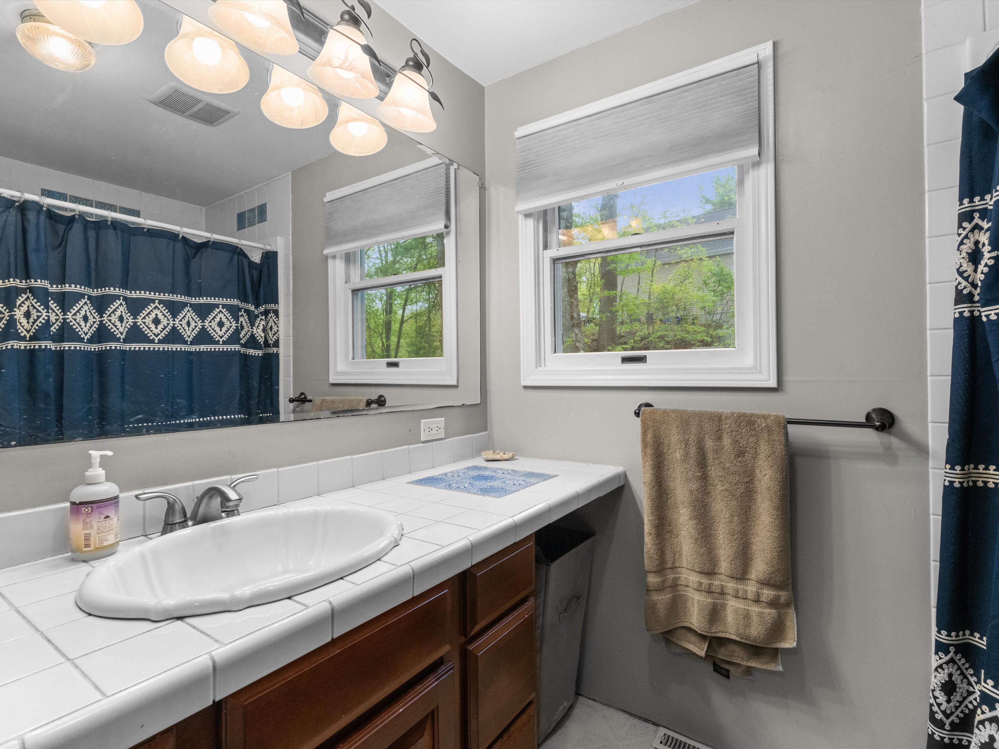  19 Cedar Road, Shrewsbury, MA 01545 - 物件實景