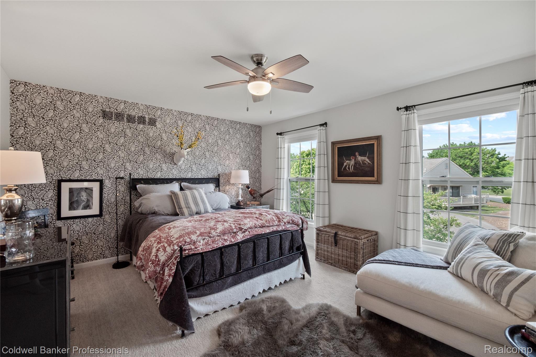 BloomfieldHills, Michigan, 48304, United States, 2 Bedrooms Bedrooms, ,4 BathroomsBathrooms,Residential,For Sale,1896256
