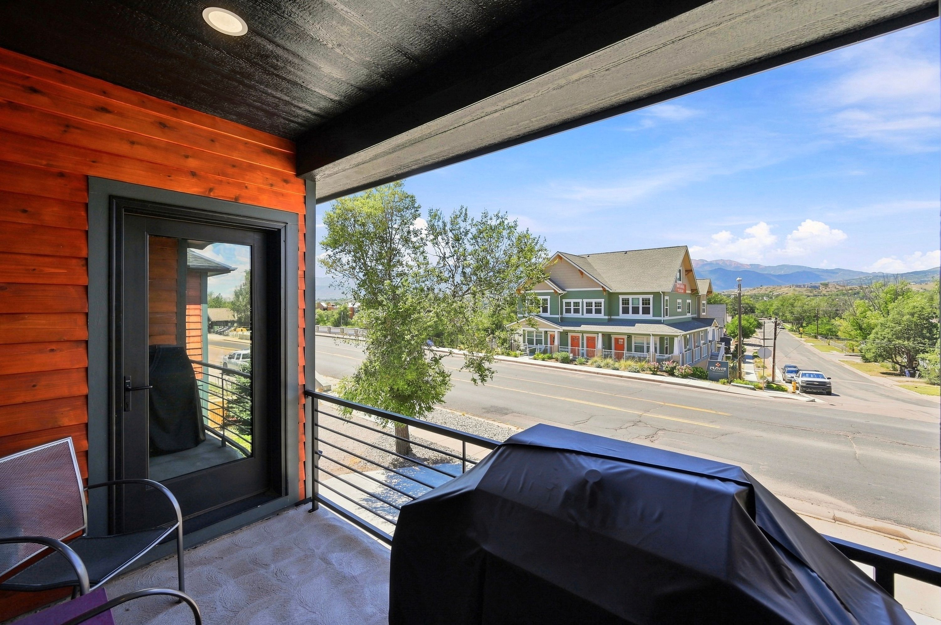  Modern Luxury with Mountain Views & ADU - 物件實景