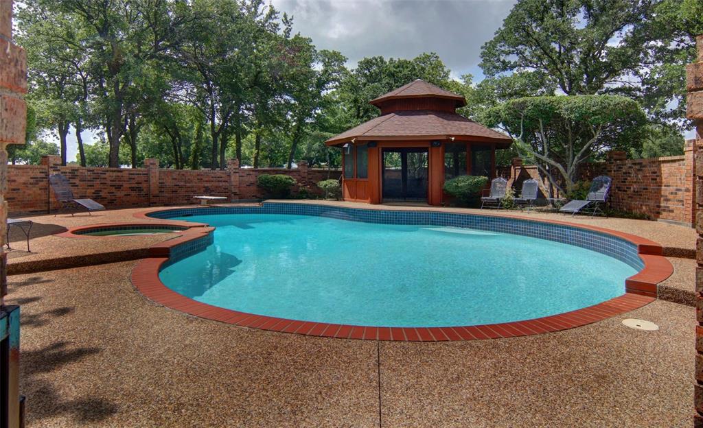 Weatherford, Texas, 76087, United States, 3 Bedrooms Bedrooms, ,2 BathroomsBathrooms,Residential,For Sale,1943652