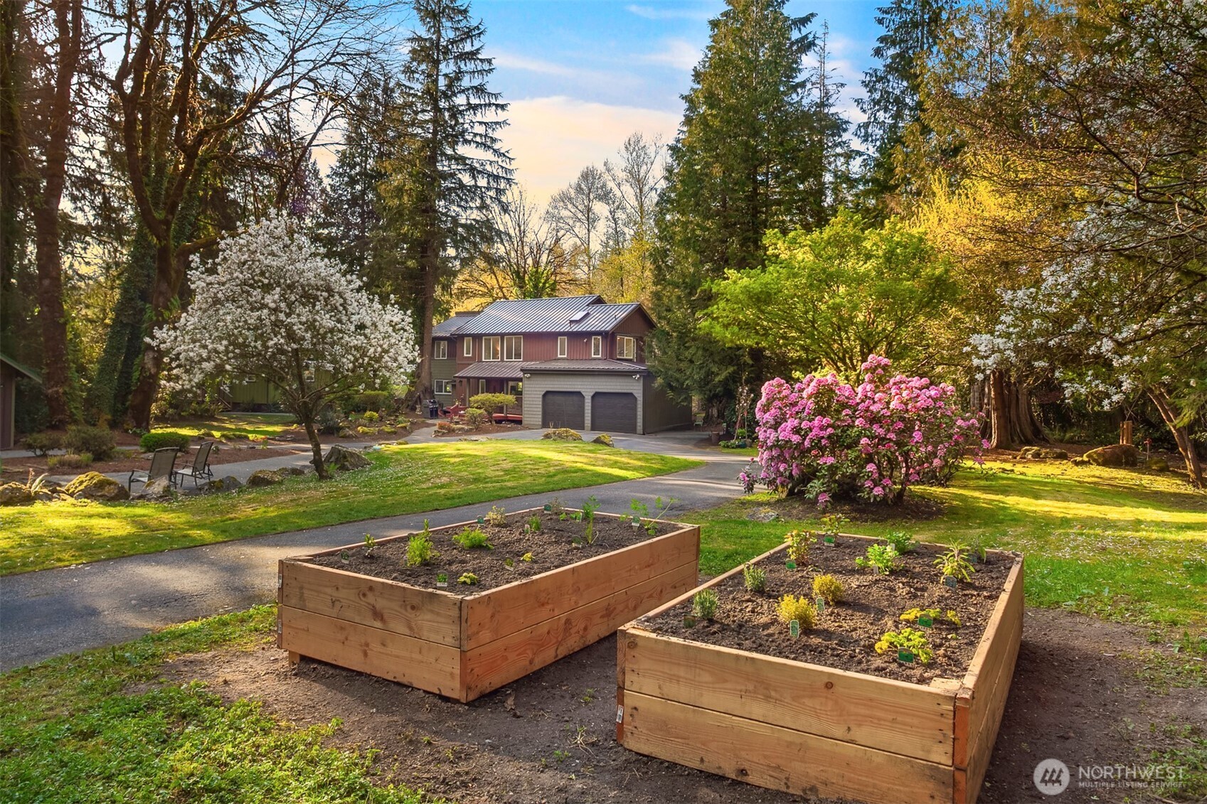 North Bend, Washington, 98045, United States, 3 Bedrooms Bedrooms, ,2 BathroomsBathrooms,Residential,For Sale,1989683