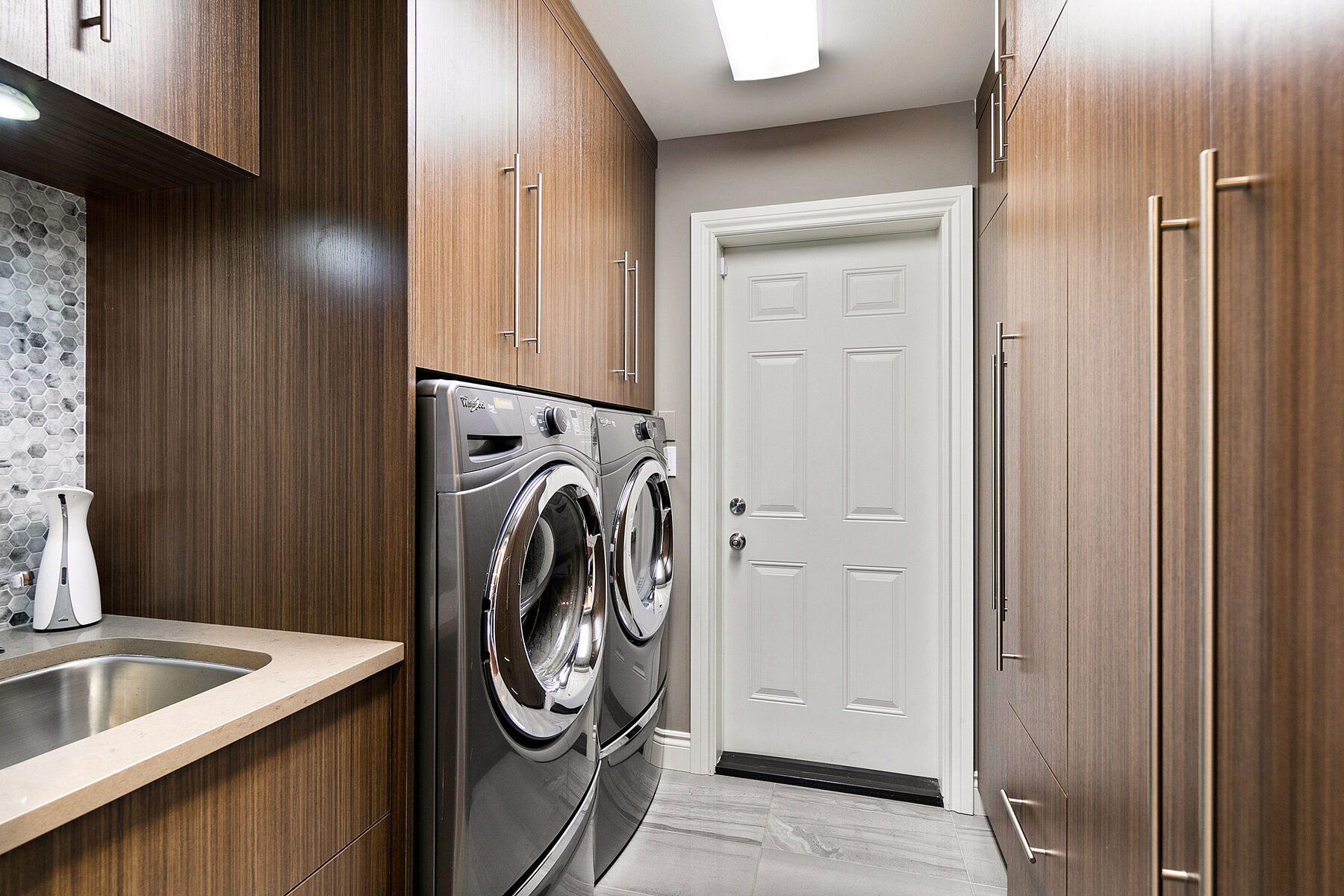  Beautiful Waterview Property - 物件實景