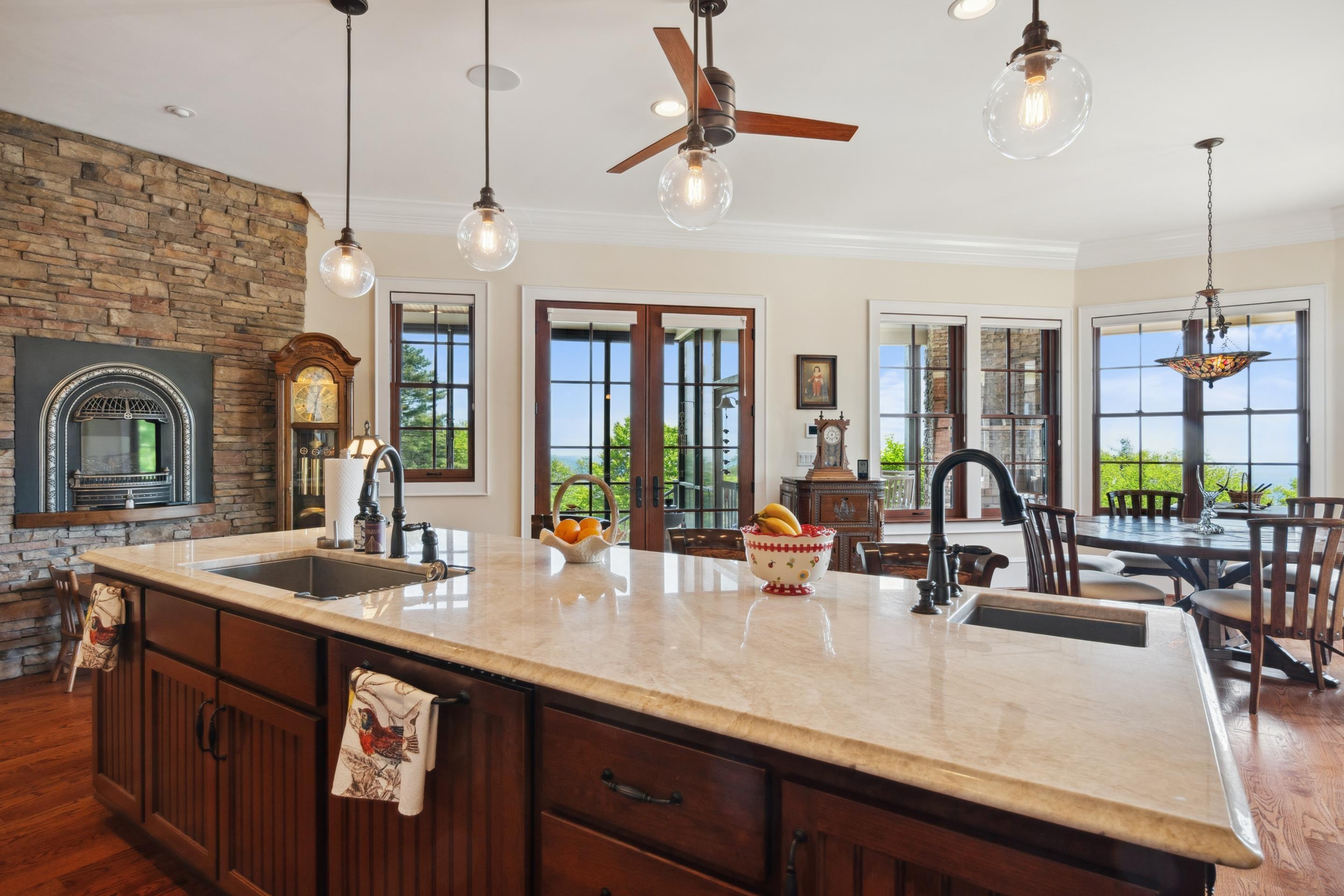 Fancy Gap, Virginia, 24328, United States, 4 Bedrooms Bedrooms, ,4 BathroomsBathrooms,Residential,For Sale,1848358