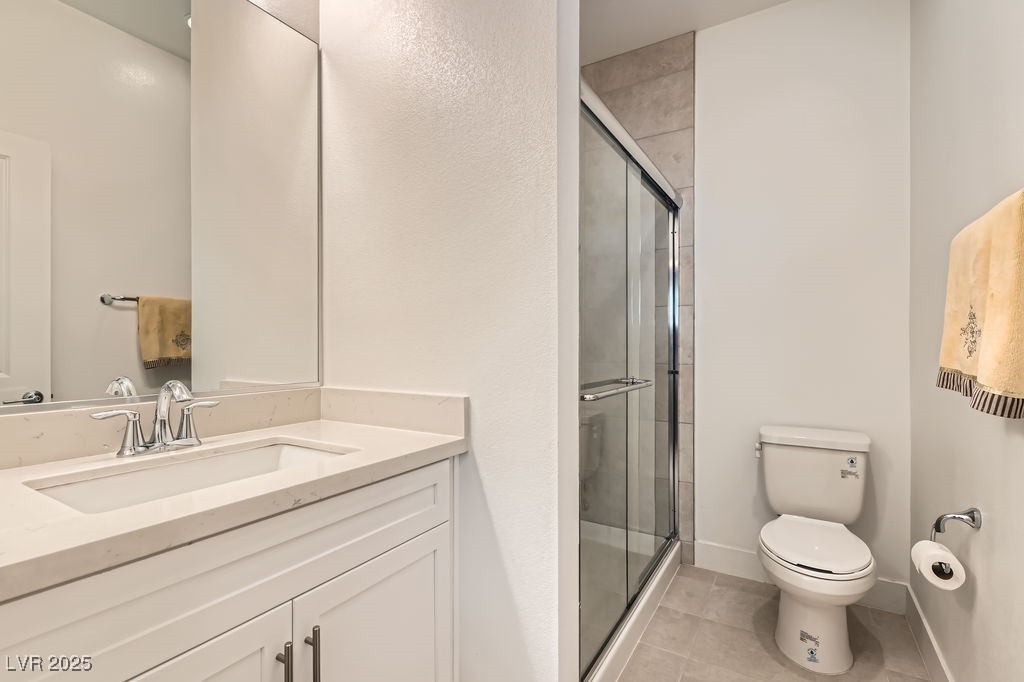 Henderson, Nevada, 89015, United States, 6 Bedrooms Bedrooms, ,1 BathroomBathrooms,Residential,For Sale,1826406