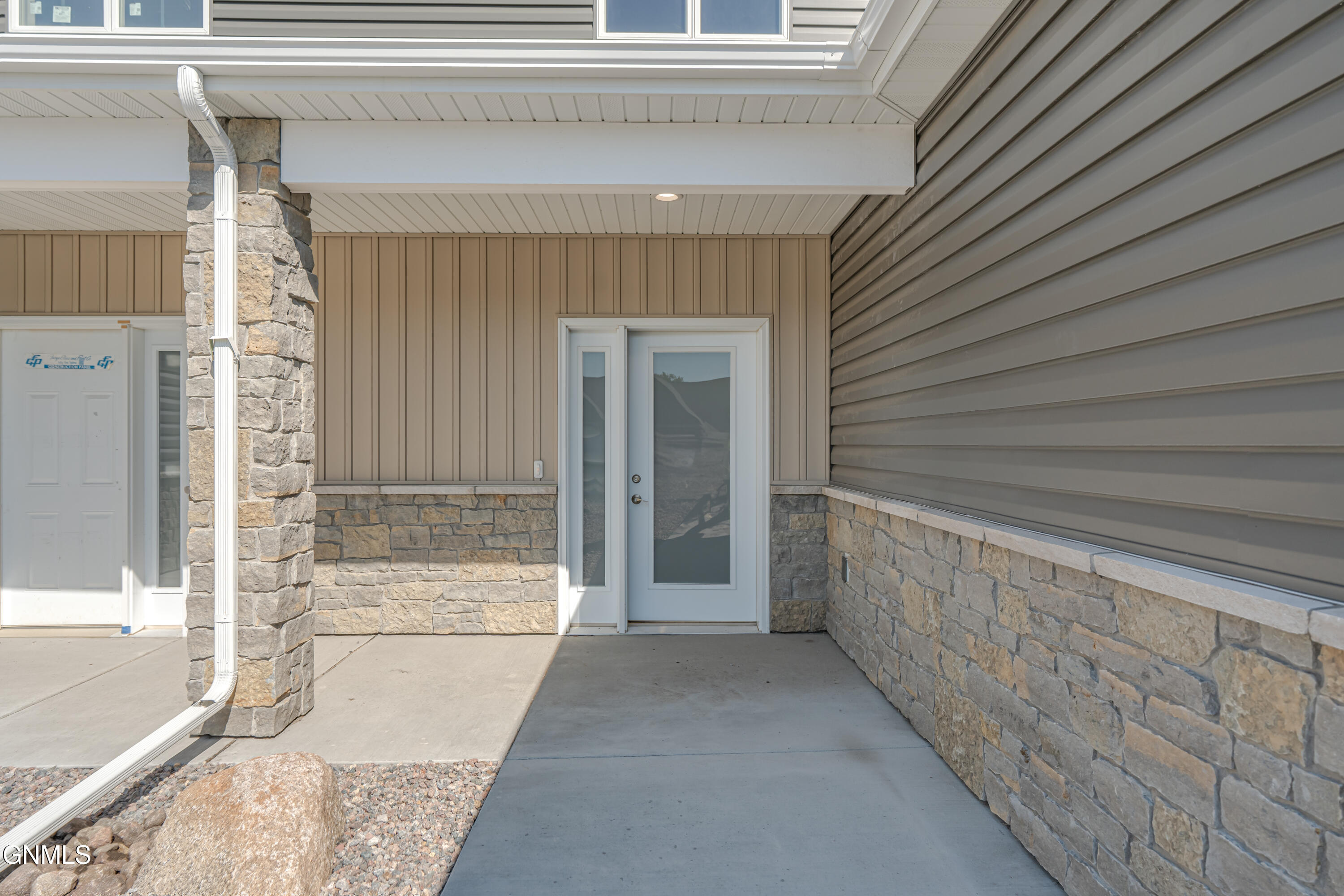 Bismarck, North Dakota, 58504, United States, 3 Bedrooms Bedrooms, ,3 BathroomsBathrooms,Residential,For Sale,1938012