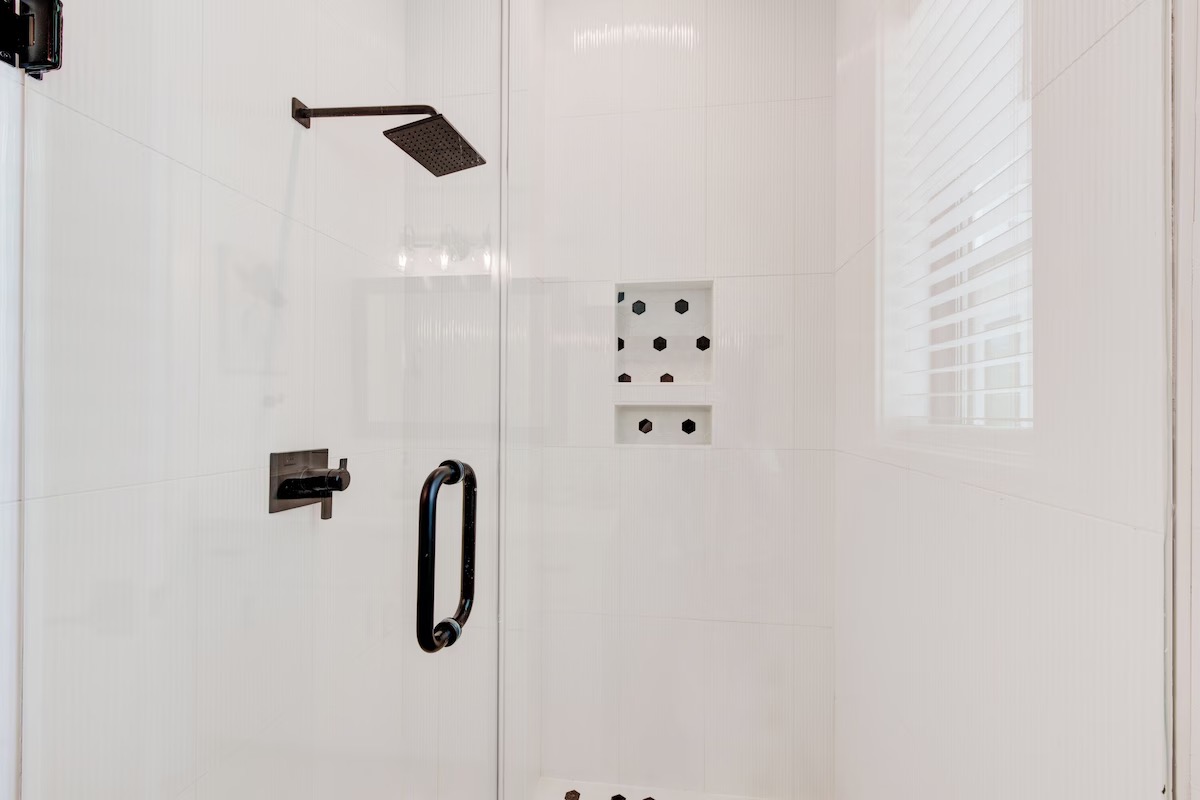 Port Aransas, Texas, 78373, United States, 5 Bedrooms Bedrooms, ,4 BathroomsBathrooms,Residential,For Sale,1982131