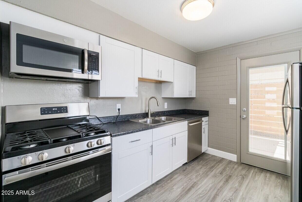 Phoenix, Arizona, 85021, United States, ,Residential,For Sale,1998189