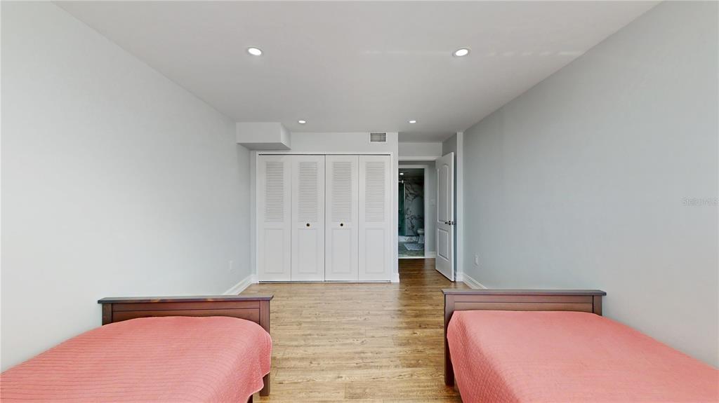 Clearwater Beach, Florida, 33767, United States, 2 Bedrooms Bedrooms, ,2 BathroomsBathrooms,Residential,For Sale,1818973