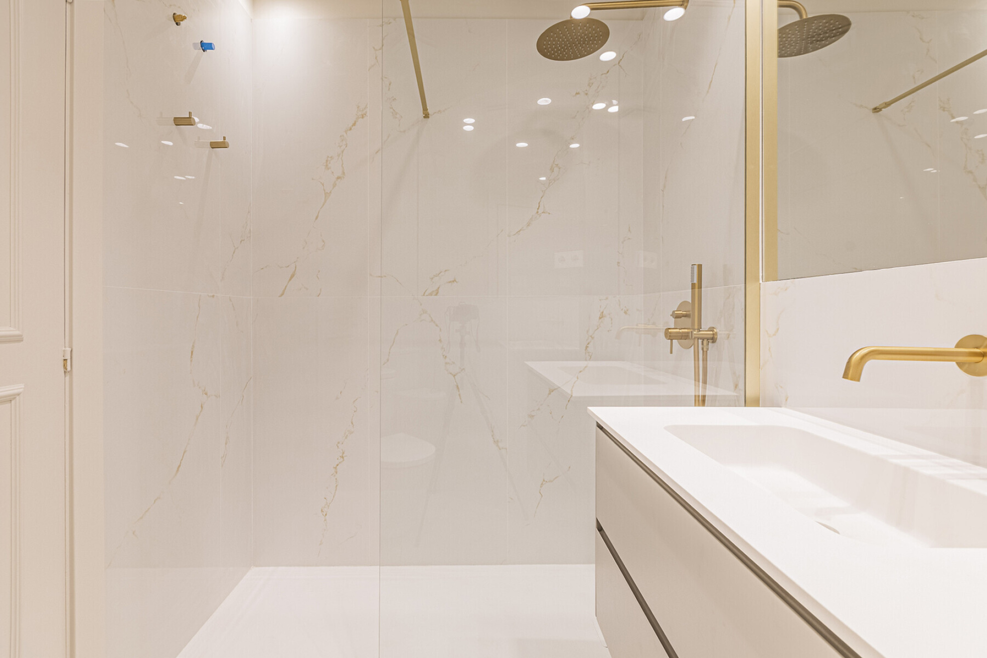 Renovated corner apartment in El Born with views of Port Vell - 物件實景