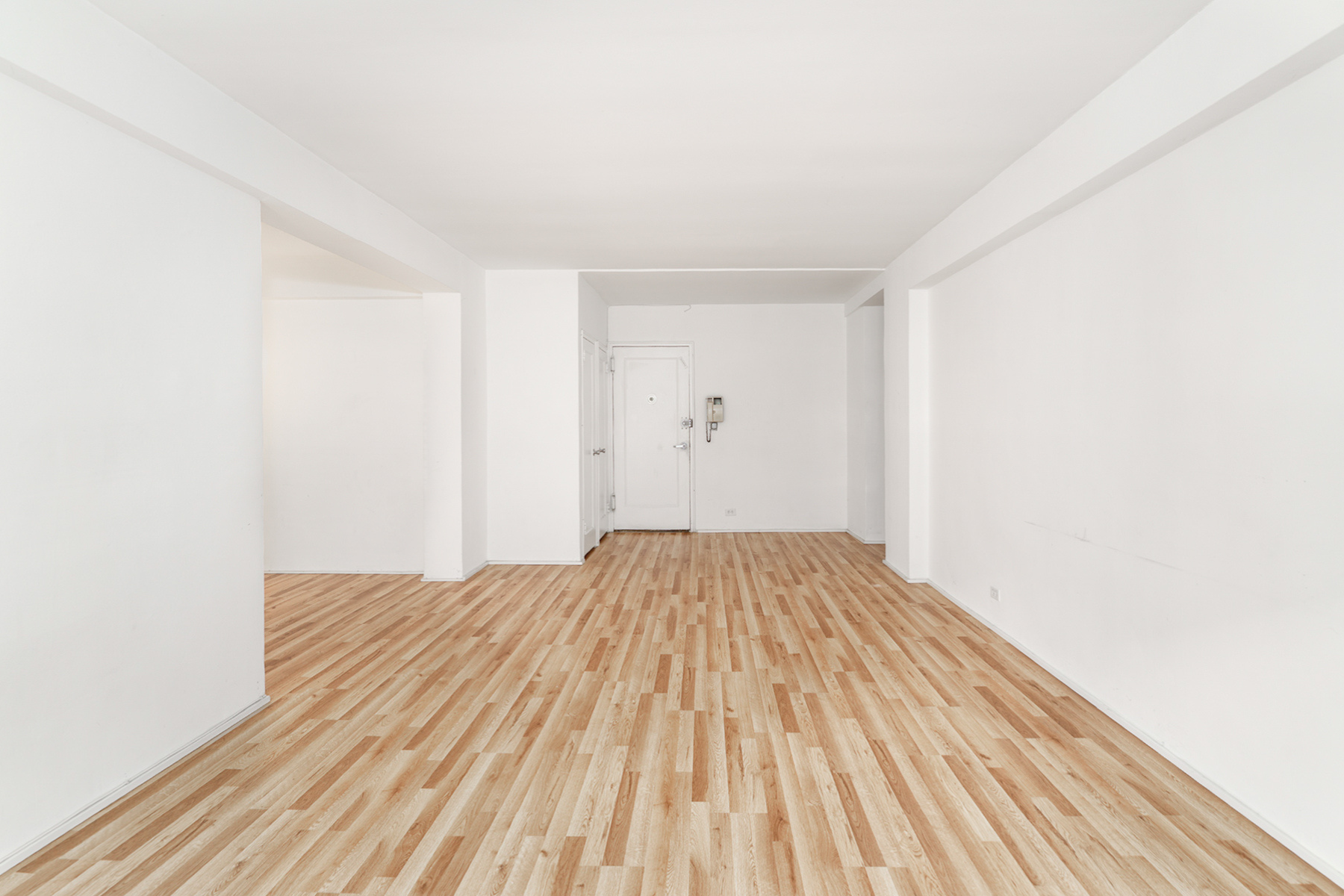 ?RENOVATED ONE BEDROOM ON THE GARDEN LEVEL? - 物件實景