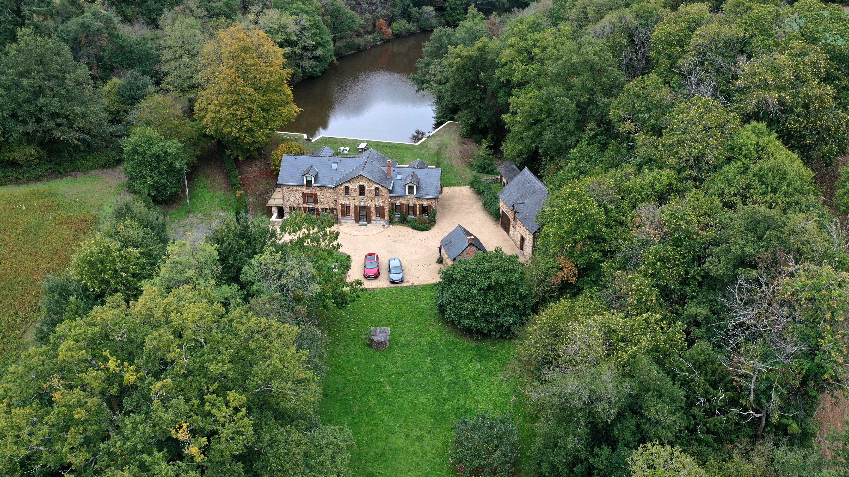  Historic Watermill Estate with Private Lake and 8.25 Hectares - 物件實景