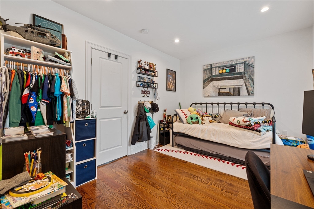Boston, Massachusetts, 02128, United States, 3 Bedrooms Bedrooms, ,3 BathroomsBathrooms,Residential,For Sale,1904781