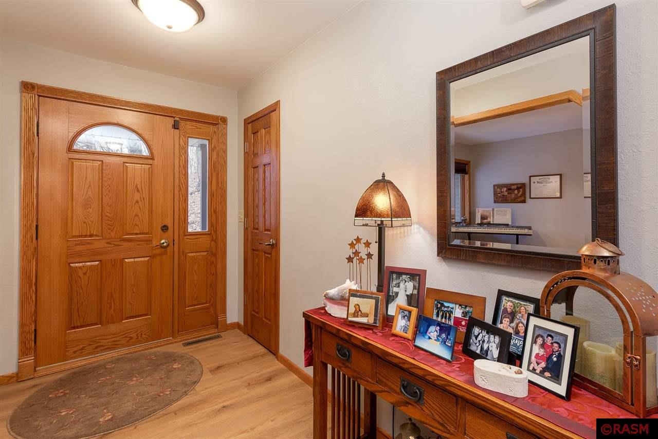 Mankato, Minnesota, 56001, United States, 4 Bedrooms Bedrooms, ,3 BathroomsBathrooms,Residential,For Sale,1841508