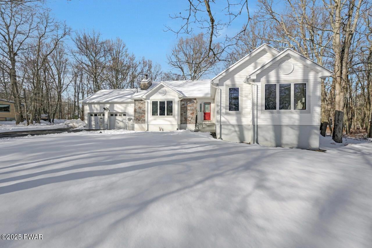 Lords Valley, Pennsylvania, 18428, United States, 6 Bedrooms Bedrooms, ,3 BathroomsBathrooms,Residential,For Sale,2001480