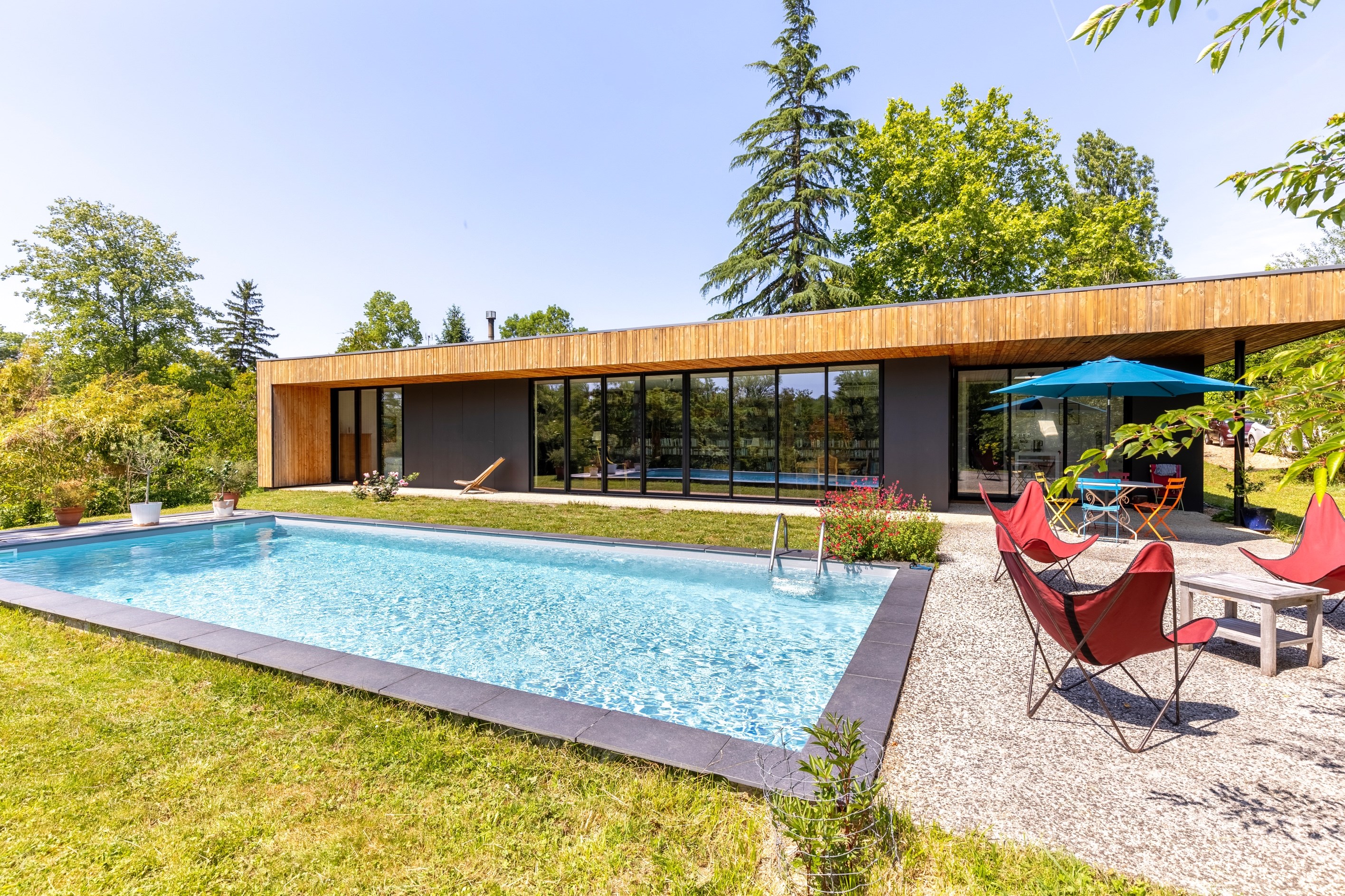 ON THE OUTSKIRTS OF BORDEAUX – AN ELEGANT BIOCLIMATIC ARCHITECT-DESIGNED HOUSE … - 物件實景