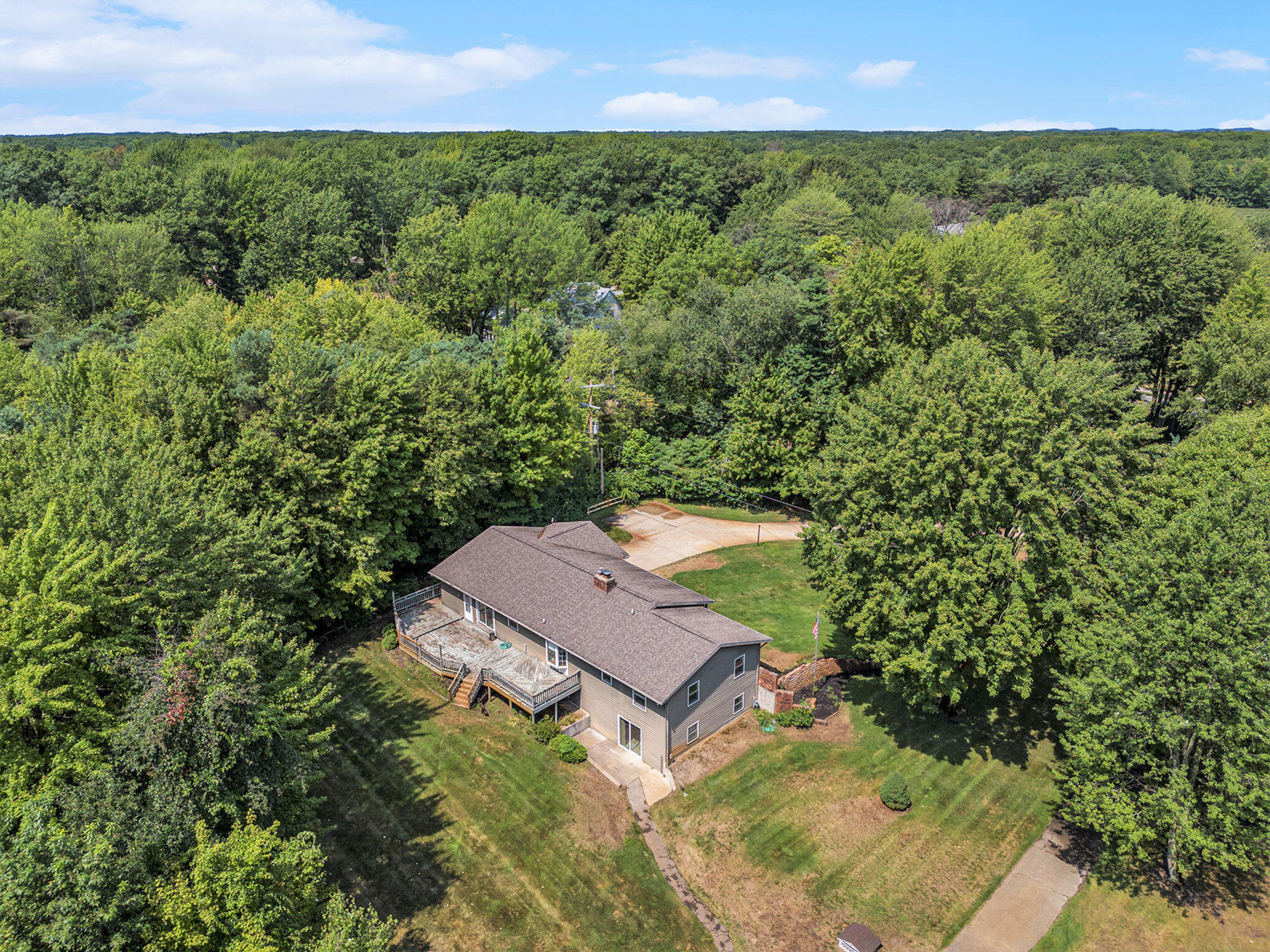 Holland, Michigan, 49424, United States, 3 Bedrooms Bedrooms, ,2 BathroomsBathrooms,Residential,For Sale,1918731