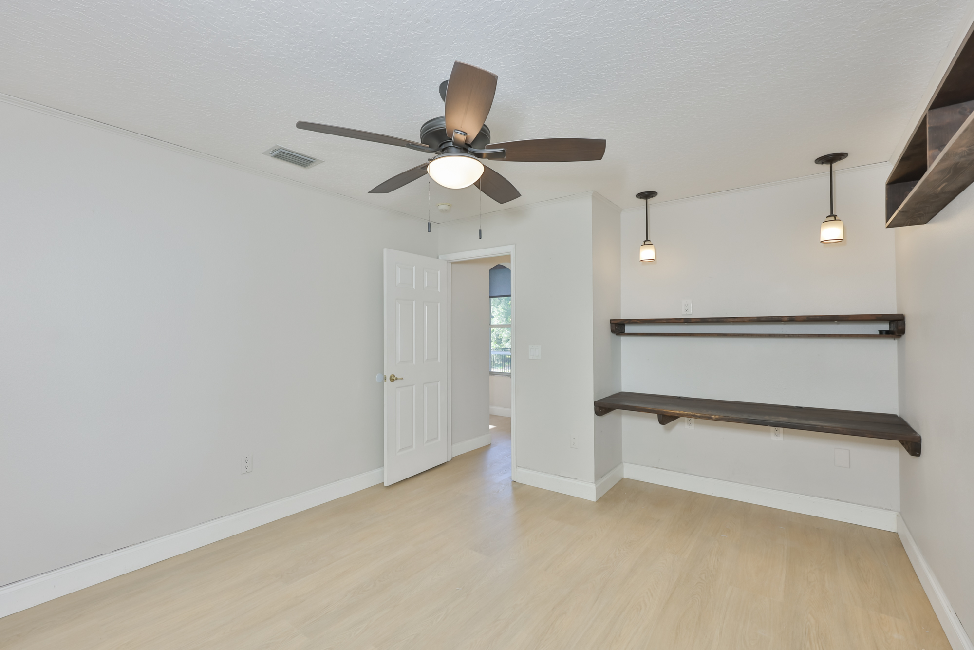 Tampa, Florida, 33647, United States, 4 Bedrooms Bedrooms, ,3 BathroomsBathrooms,Residential,For Sale,1982962